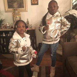 Meet your Posher, Eash